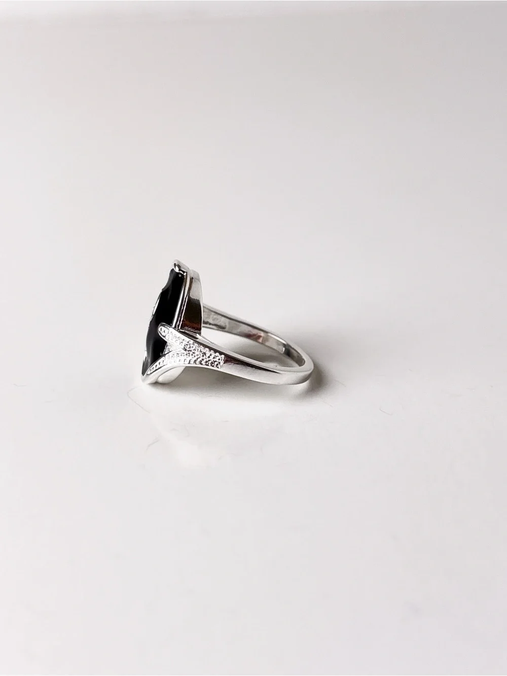 Sterling Silver Black Onyx Stimulated Stone Enamel Wave Cocktail Ring